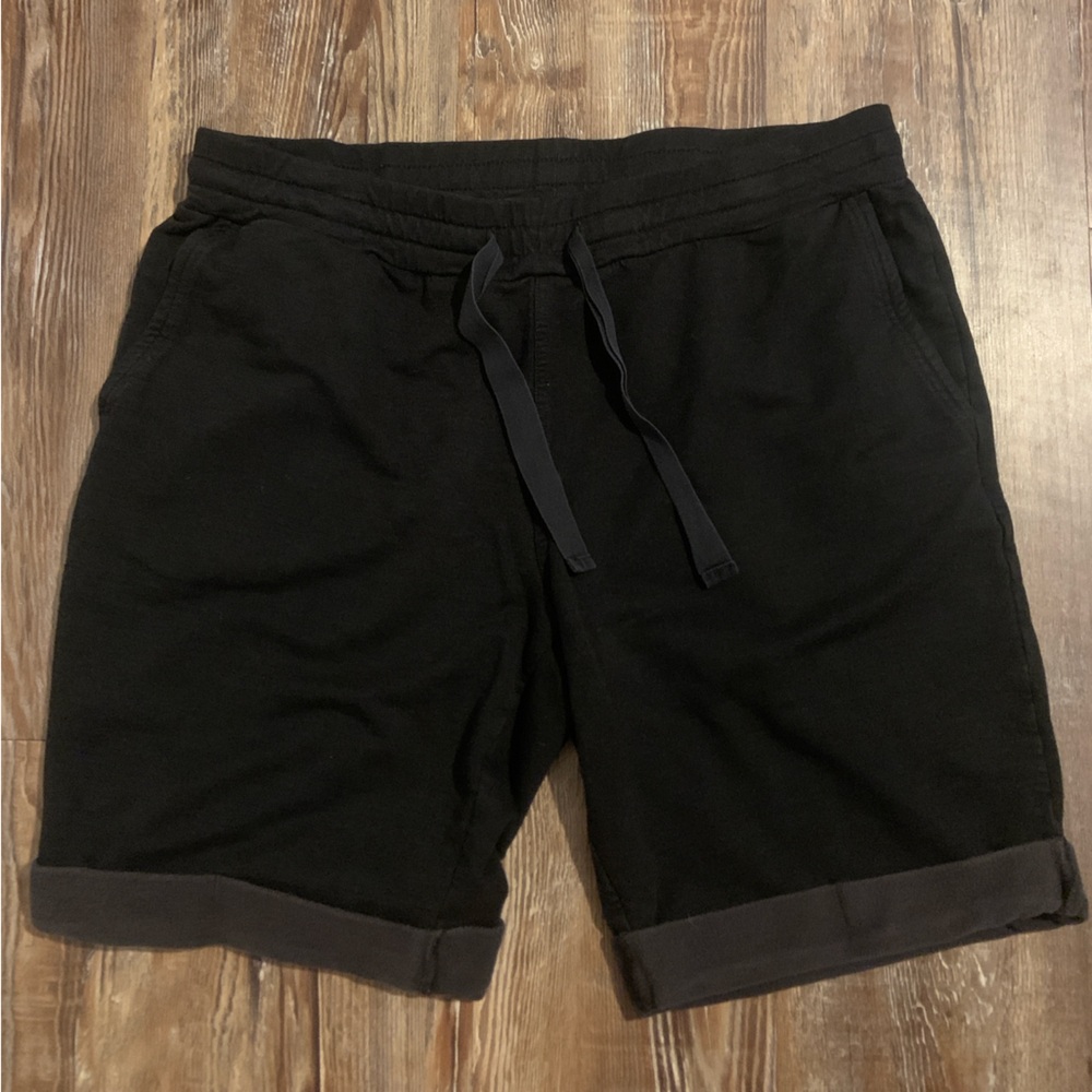 Evy's Tree Black Jogger Shorts size medium